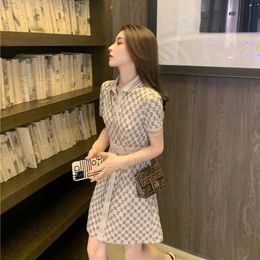 Dress Tsxt 2021 Nieuwe Koreaanse versie van Summer Fashion Temperament Commute single -breasted senior sense sense short jurk