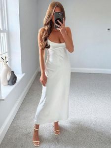 Robe de mariage de mariage robes de fête pour les femmes 2022 Spaghetti Strap élégante robe satinée blanche sexy