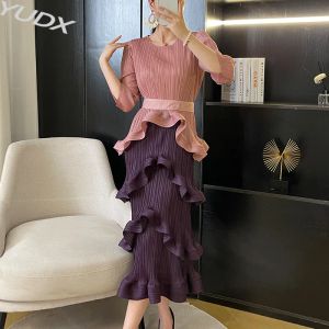 Jurk YUDX Miyake geplooide onregelmatige Franse jurk 2023 vroege herfst nieuwe losse grote maat stropdas mode temperament dames taart rok