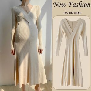 Robes 2004 # automne hiver épais tricoté pulls de maternité robe élégante mince chaude une ligne col en V vêtements pour les femmes enceintes grossesse