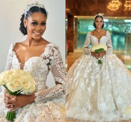 Robes 2022 Sparkly Perg longs manches plus taille de bal robe de mariée arabe élégante en dentelle complète appliquée vintgae dubai africain Bridal