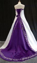Vestidos 2022 Vestidos de boda de bordado blanco y púrpura País Rústicos Vestidos de novia de tamaño rústico