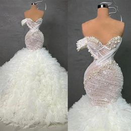 Dresses 2023 Gorgeous Wedding Dresses Bridal Gown Lace Mermaid Sleeveless One Shoulder Strap Beaded Pearls Ruffles Tulle Custom Made Count