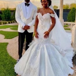 Vestidos 2023 Vestido de novia de sirena de talla grande árabe Aso Ebi encaje con cuentas fuera del hombro trompeta vestidos de novia tren de barrido tul encaje africano