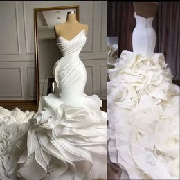 Jurken Bruidaal gelaagde jurk Designer Wedding Mermaid Hekslijn Sweep trein Ruches Custom Made Vestidos de novia plus size size