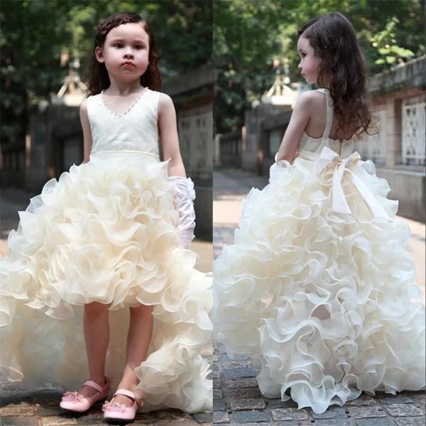 Robes Champagne High Flower Girl Robes de fille perle Roufles V couche V Front court long arrière Back First Communon Robe 2022 Girls Pagean