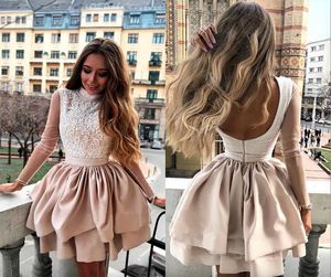 Robes charmantes Homecoming High Necy Lace Lace Long Spête courte Backless Women Tail Hobe A Line Plus Taille Robes de bal