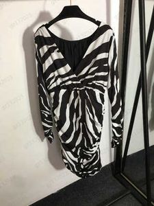 Jurken contrasterende kleur zebra print sexy diepe v-neck jurk korset taille blote rug design mode slanke maxiskit dames designer kleding