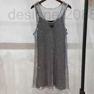 Robes Designer Summer 24women's T-shirt Chain Chain Tanks Dames Elegant Letter Tops Femmes Sans manches Sexy Casual Top Top F88