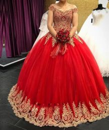 Robes en dentelle dorée 2019 quinceanera robes sur l'épaule corset sweet 16 robe de bal rouge tulle long vestiaire formel vestime de bal de bal de 15