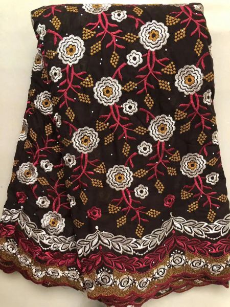 Robes en dentelle en dentelle africaine tissu 2023 Lage de coton nigériane de haute qualité avec des pierres pour coudre des robes de fête élégantes