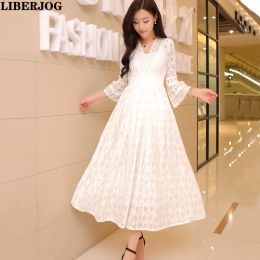 Robes Liberjog Femmes Robe Dentelle Vcou Vintage Sexy Blanc Élasticité Taille Flare Manches Lâche Plage Robes Femme Printemps Automne