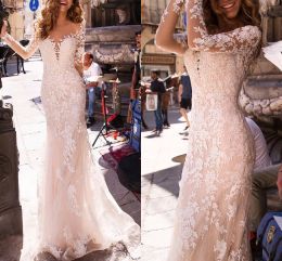 Vestidos Nude Ivory Lace Berta Vestidos de novia 2023 Nuevo diseñador Ilusión Manga larga Escote transparente Ver Merma Bohemio Bohemio Bohemia Weddi