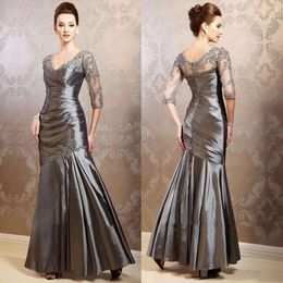 Jurken van grijze elegante illusie De bruid moeder halve mouw kanten appliqued plooien zeemeermin lange bruiloft feestjurken gastjurk prom formele avondkleding