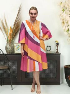 Robes plus taille en polyester patchwork robes d'été imprimées pour les femmes 2023 bon marché robe longues à volants à volants avec livraison gratuite