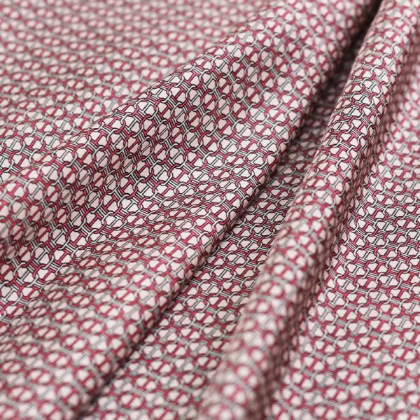 Robes Blanc waxberry 9momme Rose Chaîne Imprimé Soie Habotai Tissus Matériaux Été Femmes Chemise Robe DIY Couture Tissu Livraison Gratuite