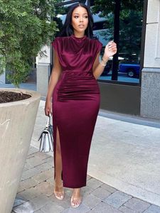 Robes Femmes Hobe plissée du vin long rouge Élégant Slit High Collar Slim Fit sans manches maxi robes féminines Robes brillantes Party 2022 Printemps