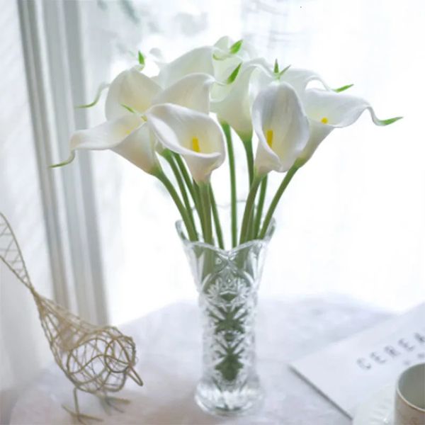 Fleurs séchées 5 pièces Calla fleurs artificielles Calla Lily faux bouquet de fleurs pour bouquet de mariage décoration florale de maison de mariée 231013