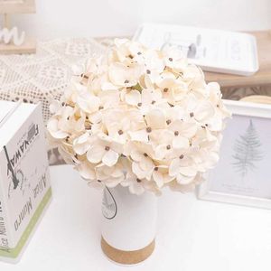 Fleurs séchées belles hortensia mariée bouquet artificiel en soie fausses fleurs pour vase à la maison de mariage salon de salon accessoires de décoration