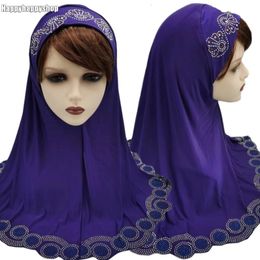 Percer hijab pour les femmes islamiques musulmanes instantanées du foulard instantanés de trahistes arabes Headewrap Malaysia Turban Hair Cover 240402