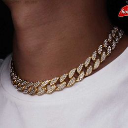Collier de chaîne à maillons cubains en diamant avec strass entièrement glacés Bijoux Hiphop Bling