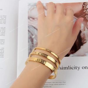 Nouveau 4mm 6mm 8mm de large en acier inoxydable sculpture chiffres romains couleur or hommes bracelet amant manchette bracelet femme bijoux pour cadeau D09 Fashion JewelryBangles cuff bracelet