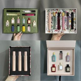 EPACK Vrouwen Parfum Sets 14 stks Geuren Langdurige Geur Bloem Bloesem Spray Keulen Gift Kit 14 stuk EEN Set