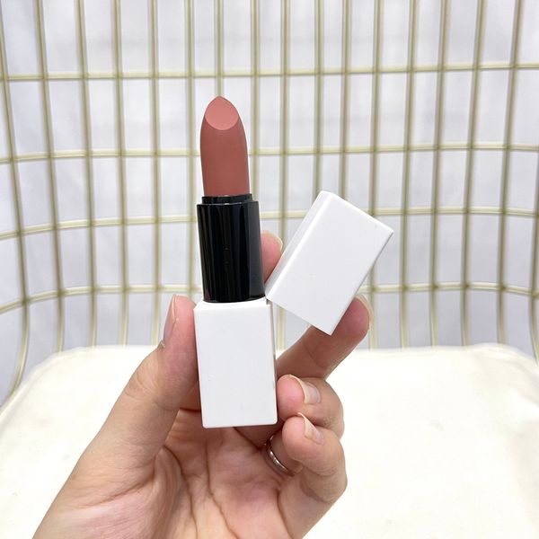 Dropshipping Marca famosa de calidad superior Lápiz labial Barras de labios mate 3,5 g Rouge a levres 3 colores Rosecliff Tolede Prohibido Rojo Impermeable Maquillaje de labios de larga duración Cosméticos