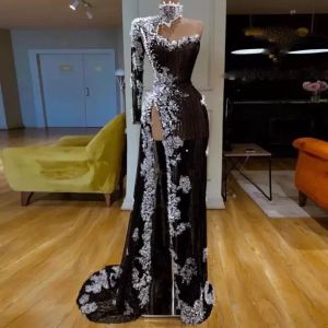 Dubai Afrikaanse Hoge Hals Zwarte Avondjurken Met Kralen Parels Applicaties Kant Sexy Side Split Prom Dress Lange Partij Jassen robe de
