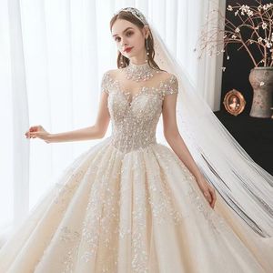 Dubaï arabe robe de bal robes de mariée grande taille chérie dos nu balayage train robes de mariée Bling luxe perles paillettes crysatl robes de mariée 2023