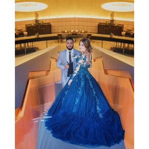 Dubai Arabe Blue en dentelle Robe de bal Princesse Applique des manches longues Sweep Train Robes formelles du soir Wear Robe de Soiree 0430