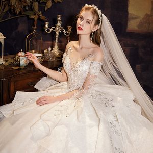 Robe de mariée arabe de Dubaï, grande taille, robe brillante en dentelle de cristal, perles, balayage train, manches longues, robes de mariée vintage Bling luxe, robe de mariée