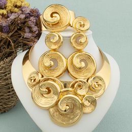 Dubai Big Jewelry Set Design pour les femmes de mariage mariée collier Brazili plaqué or Collor boucles d'oreilles bracelet bague pour cadeau de fête 240221