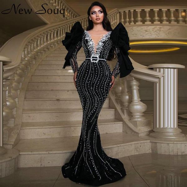 Vestidos de Noche de sirena de manga larga negros de Dubái 2020 vestidos de noche de Arabia Saudita con cuello de pico Sexy con cuentas pesadas vestido Formal 238P