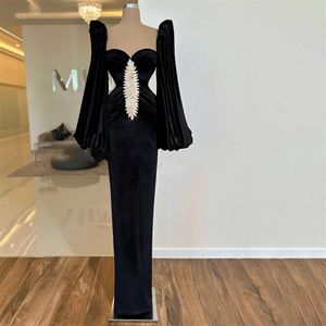 Dubaï Noir Sirène Celebrity Robe De Bal Cap Manches Perles Chérie Plissée Femmes Robes De Soirée Arabie Dubaï Robe De Soirée Personnalisée