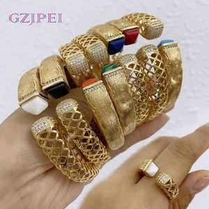 Bracelet de couleur bracelet en or bracelet en or Dubaï pour femmes Luxury Zircon Bride Wedding Party Gift Exquis Accessoires 240402