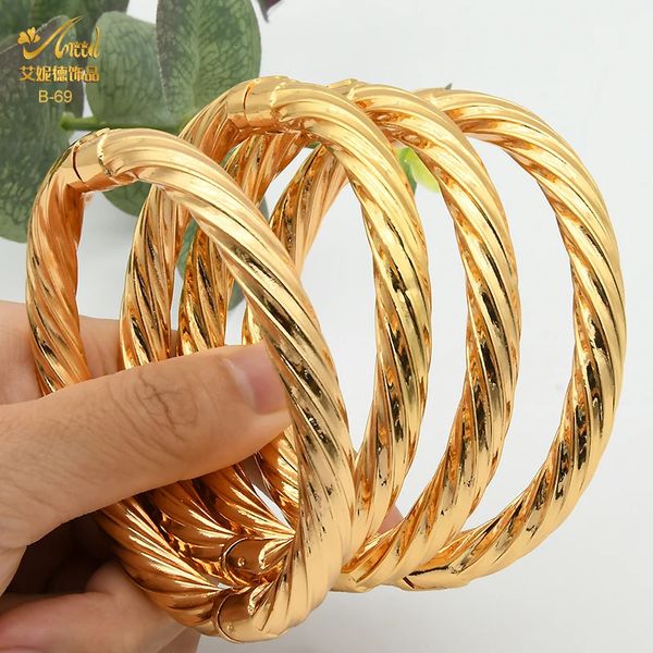 Dubaï Gold Color Copper Indian Bangle for Women Bijoux africain Bracelets de luxe Brésiliens Bracements de mariage Bracelets 240419