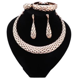 Dubaï or couleur ensembles de bijoux pour femmes brésilien mode tendance collier boucles d'oreilles anneaux mariage Banquet bijoux