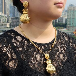 Dubai -sieraden Set voor vrouwen 45 cm ketting Marokko Gold vergulde stud oorbellen Opmerking Vorm voor esthetische geschenken Sexy Party Queen 240423