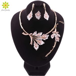 Dubaï ensembles de bijoux plume pendentif collier boucles d'oreilles Bracelet anneau ensemble pour les femmes mariage fiançailles fête bijoux cadeau H1022