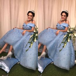 Dubai Light Blue Vestidos de baile Perlas de lujo Perlas de lentejuelas Tul vestido de fiesta Vestidos de fiesta Gorgeous Arabia Saudita Celebrity 2018 vestido de fiesta