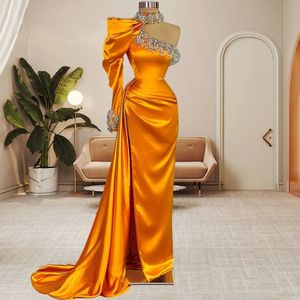 Dubai Orange One Shoulder Evening -jurken met zijspleute Lantaarn Mouw kralen hoge nek formele ocn satijn prom jurken