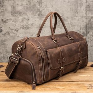 Duffel -tassen Crazy Design Horse Real Leather Cilindrical Portable Travel Multifunctionele grote capaciteit Fitness Duffelbag -ontwerper