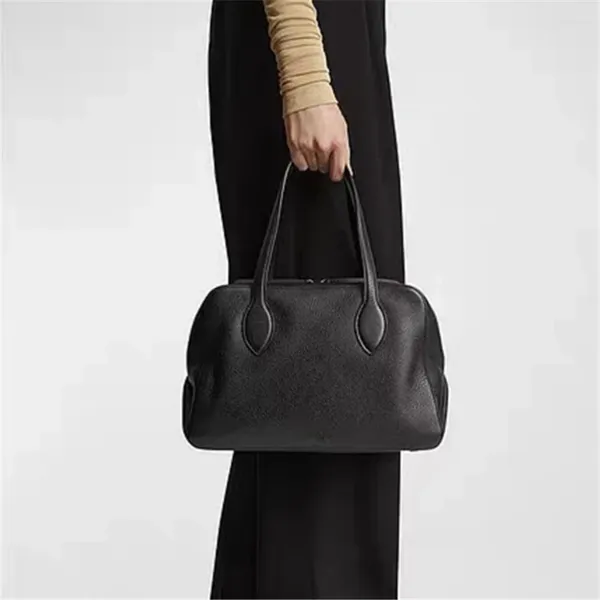 Bolsas de lona K Hai Bowling Bag en cuero real Diseño de lujo Bolsos de calidad maestra Negro para mujeres