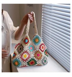 Sacs Duffel Tricot Fleur Crochet Sac à main Loisirs Voyage Single Épaule Sac sous les bras pour les femmes faites à la main évidé Shopping