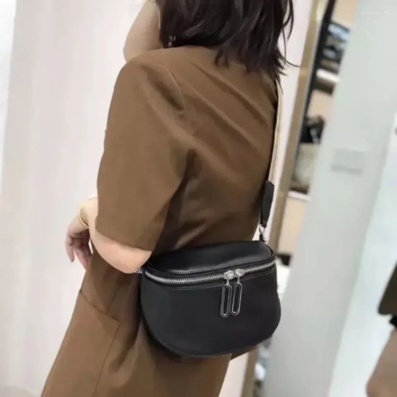 أكياس القماش الخشن حقيبة صدرية النسخة الكورية للسيدات 2024 الموضة متعددة الاستخدامات الكتف