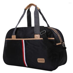 Sacs polochons grande capacité sac de voyage pour femme voyage étanche grand Duffle femme week-end bagage à main stockage épaule bandoulière