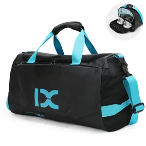 Sacs à bouffés grandes multiproo-malisettes de voyage Sports de voyage Femmes Femmes extérieures Sépaquée humide Séparation à l'épaule Yoga Fitness Gym Sac Shoe