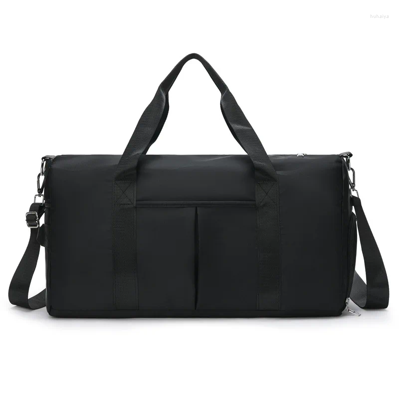 Duffel Bags Man Sports Fitness Bag For Women stor kapacitet Torr Våt separering Leisure Travel Lätt bagage ryggsäck