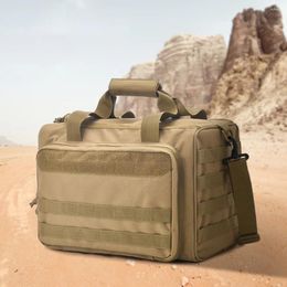 Duffel Bags Tactical Gun Range Bag Pistol Duffle met meerdere compartimenten voor het beklimmen van wandelcampingpistolen Ammo